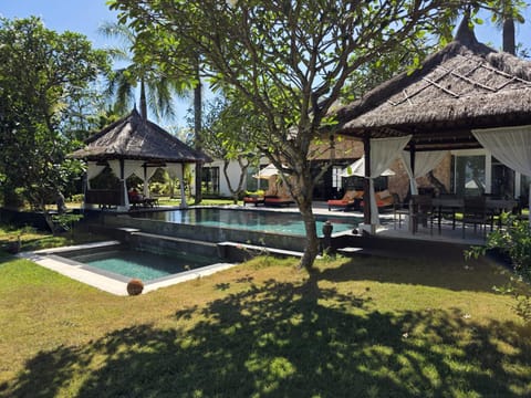 Property building, Restaurant/places to eat, Garden, Swimming pool, Breakfast
