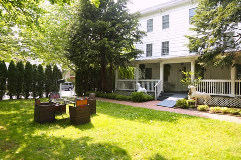 Property building, Patio, Garden, Garden view