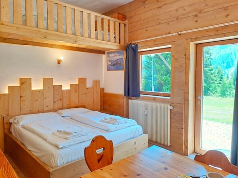 Garden, Garden, View (from property/room), View (from property/room), Bedroom, Garden view, Garden view, bunk bed, Inner courtyard view