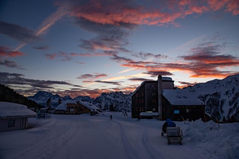 Property building, Facade/entrance, Natural landscape, Winter, View (from property/room), Mountain view, Sunset