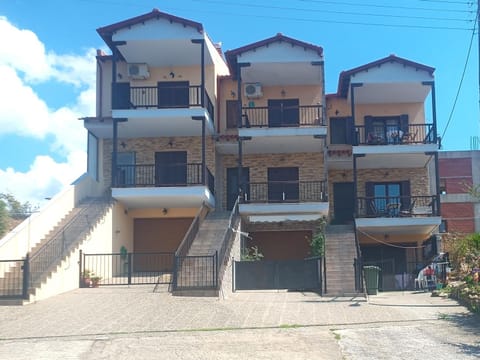 Property building, Neighbourhood