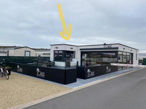 Property building, Lobby or reception, Location