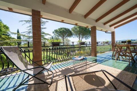 View (from property/room), Balcony/Terrace, Garden view