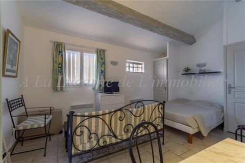 STUDIO ARC EN CIEL Apartment in Gréoux-les-Bains