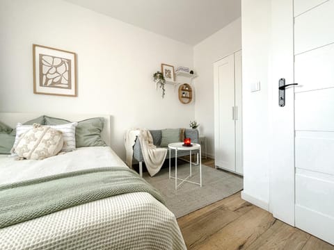 Flamingo - Nadmorski Apartament Przy Lesie - Love & Family, Przyjazny dla Zwierząt Apartment in Sopot