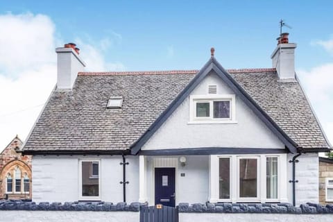 Seacot Cottage in the heart of the Highlands Apartment in Inverness