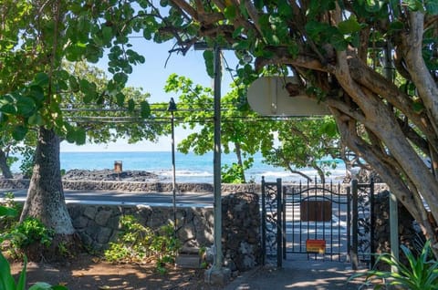 Hale Moana, Unit #110 Kona Islander Inn Apartment hotel in Holualoa