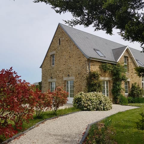 Maison Tombelaine House in Brittany