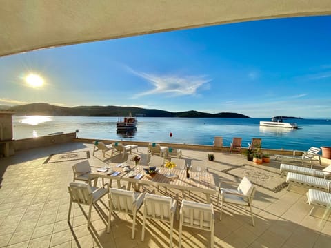 Plateau Apartment in Vis