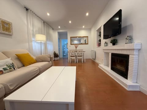 Communal lounge/ TV room, Living room, Lounge or bar