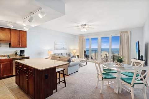 Living room, Dining area, Sea view, kitchen