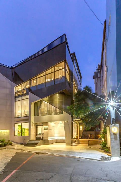 Property building, Night
