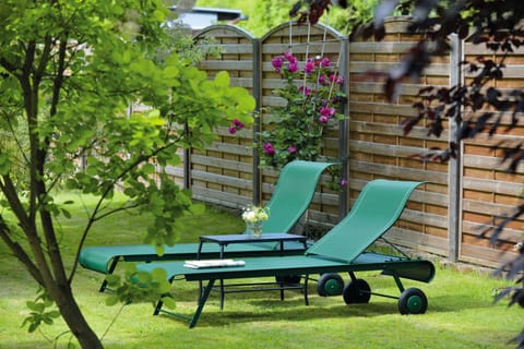 Spring, Garden, sunbed