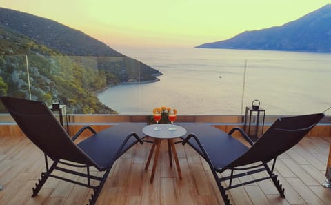 Balcony/Terrace, Mountain view, Sea view