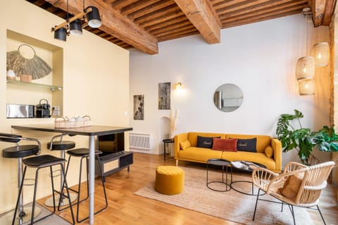 Living room, Lounge or bar