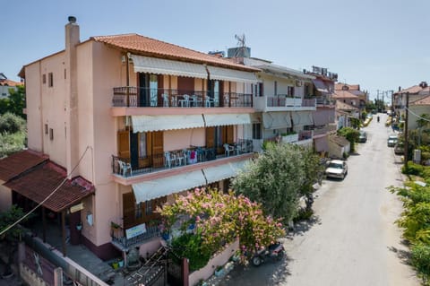 STUDIOS NIKOS Hotel in Limenaria