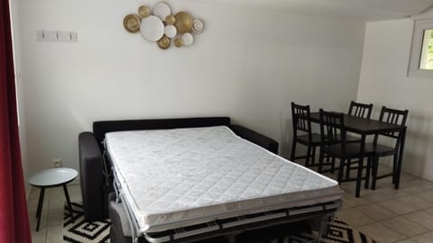 Logements Le232Fr Futuroscope Poitiers Apartment in Centre-Val de Loire