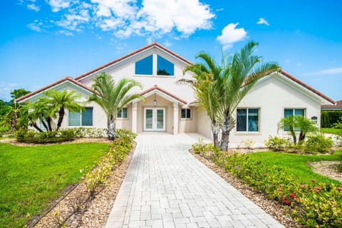 SWISS 105 - Lake Olsen House in Groveland