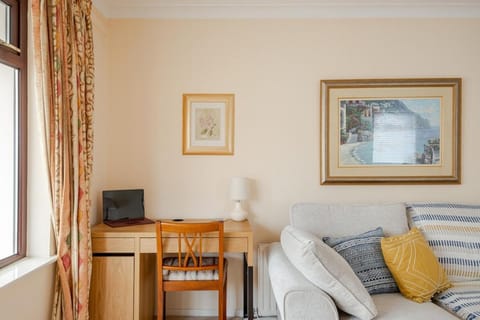 The Burrow, a Spacious Bungalow in Heart of NI House in Northern Ireland