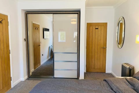 Luxury Apartment-Golden Triangle, Parking & Garden Apartment in Norwich