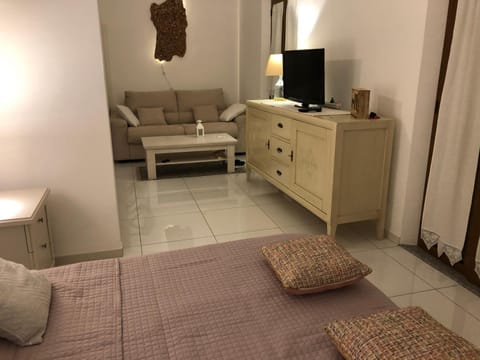 Elegante monolocale al centro del paese Apartment in Teulada