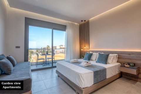 Litinakis Studios Sea View & Litinakis Studios Garden View 700 meters away Apartment in Agia Marina