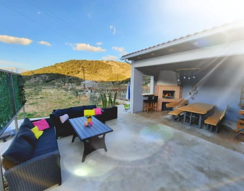 Patio, Seating area