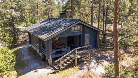 Pinetree Cottages Blue Cabin Cabin in Finland