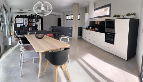 Lounge or bar