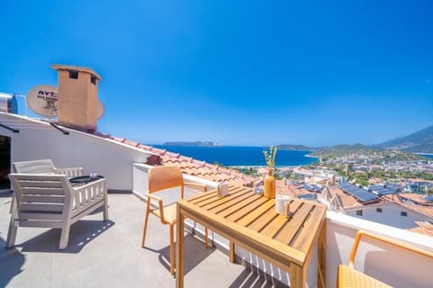 Patio, View (from property/room), Balcony/Terrace, Dining area