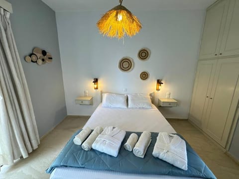 The 3 Little Pigs apartments Bed and Breakfast in Corfu, Greece