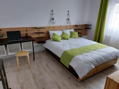 Bed, Photo of the whole room, Seating area, Bedroom, hair dresser, locker