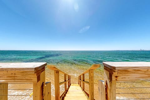 Nautical Haven at Seaside Apartment in North Truro