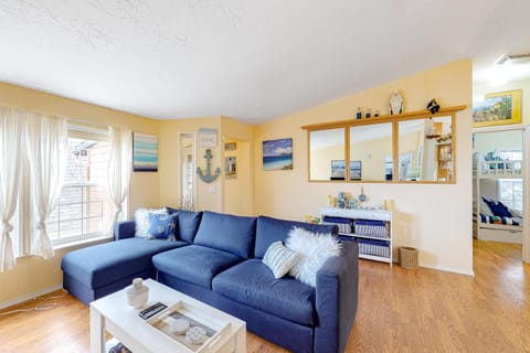 Lighthouse View House in Lincoln City