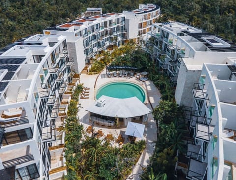Property building, Day, Bird's eye view, Swimming pool, Swimming pool, sunbed