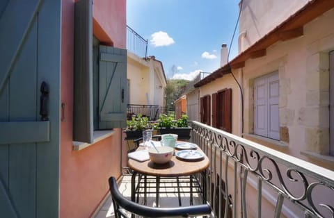 Character House in the Heart of Chania Old town Apartment in Chania
