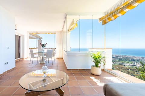 Day, Natural landscape, View (from property/room), Balcony/Terrace, Balcony/Terrace, Living room, Seating area, Dining area, Sea view
