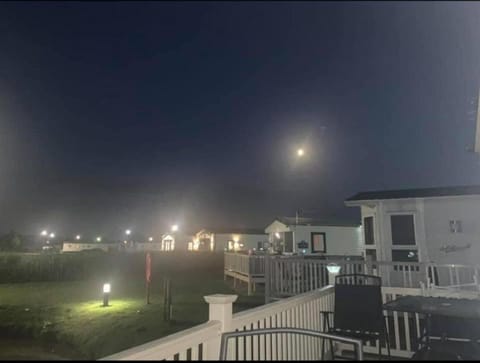 8 Berth 3 bed caravan Golden palm ML9 Campground/
RV Resort in Chapel Saint Leonards