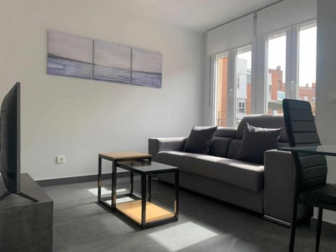 TV and multimedia, Living room, Seating area, internet