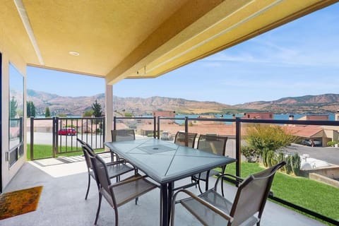 Lake Chelan Shores Shore Serenity 19-3 Apartment in Chelan (In Town)