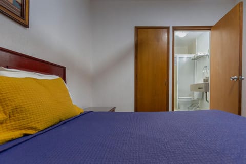 Bathroom, Photo of the whole room