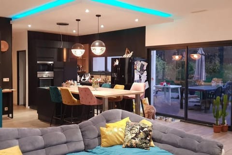 Lounge or bar