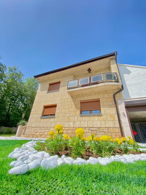 Stone House Apartment in Split-Dalmatia County