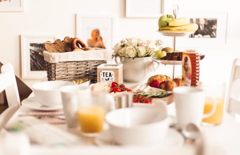 Food and drinks, Food, Breakfast, Drinks