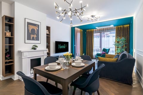 Living room, Seating area, Dining area