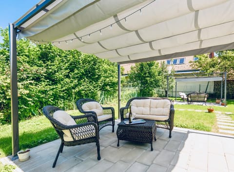 Patio, Garden, Balcony/Terrace