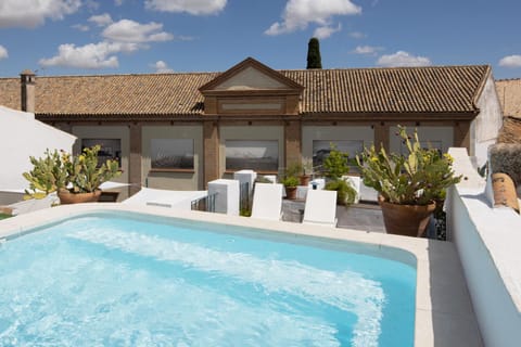 Off site, Balcony/Terrace, Swimming pool
