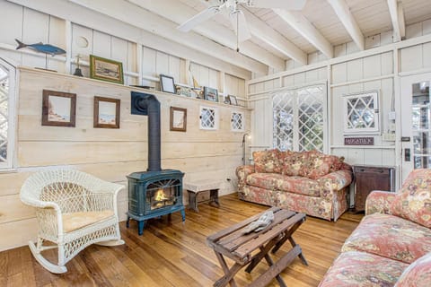 Anna's Cottage House in Saugatuck