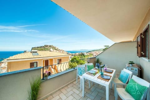 Attico vista mare a Castelsardo con terrazzo panoramico Apartment in Castelsardo