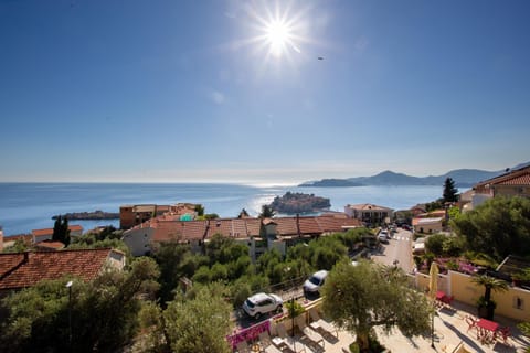 Neighbourhood, Natural landscape, Sea view